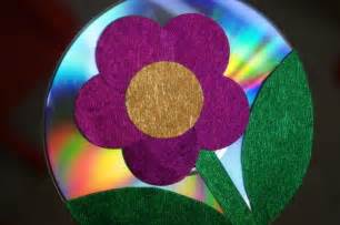 Błyszczący kwiatek | Dzień babci i dziadka | prace plastyczne, edukacyjne