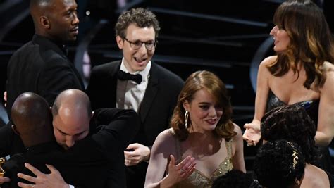 See Priceless Photos Of The Oscars Audience Reacting To That Best Picture Flub