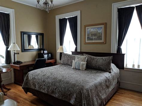 Beacon Hotel Oswego Rooms Pictures And Reviews Tripadvisor