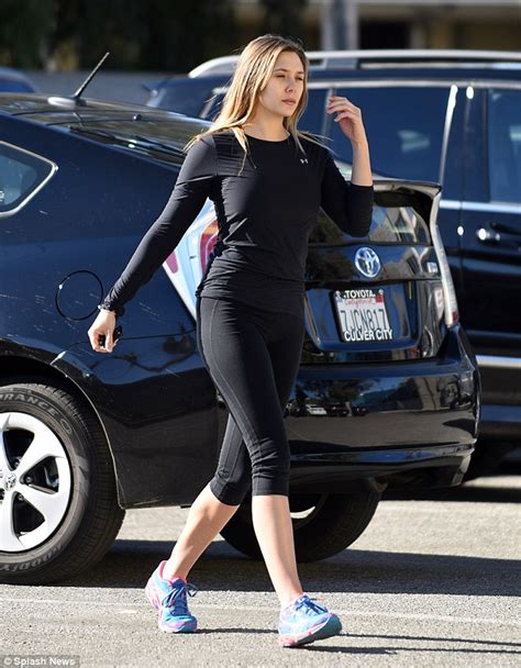 Elizabeth Olsen Goes Make Up Free As She Heads Out For A Workout In La