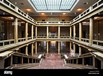 Eingangshalle mit Treppe, Hochschule Für Musik Und Theater, Musik und ...