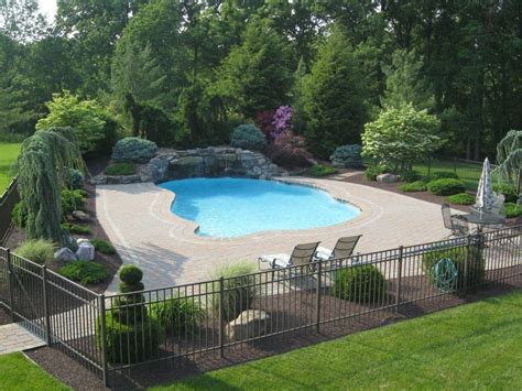 Pool Idea Swimming Pool Landscaping Backyard Pool Landscaping