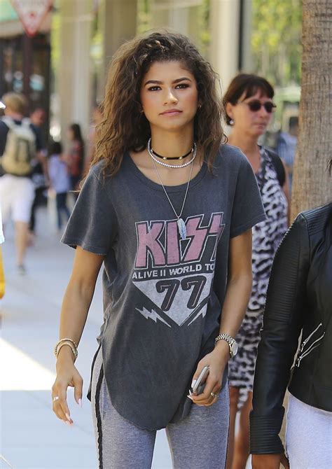 Zendaya Out In Los Angeles 932016