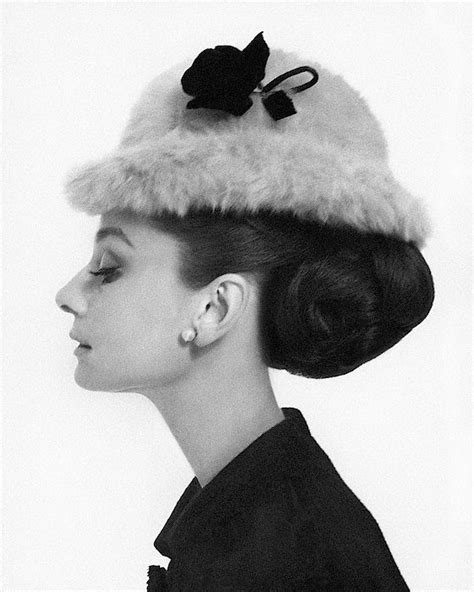 Audrey Hepburn Wearing A Givenchy Hat By Cecil Beaton オードリー・ヘップバーン