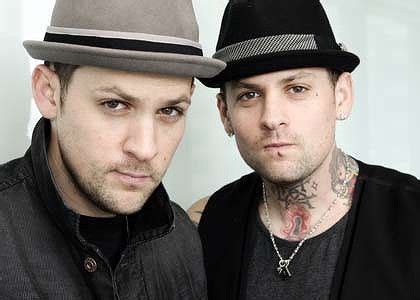 The twins (who are christian) grew up in a strict house hold. Mars // Joel et Benji Madden, les jumeaux fondateurs de # ...