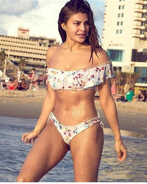 Jacqueline Fernandez Is Bold And Beautiful Check Out Her Hot And Sexy