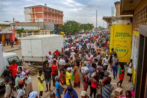 Angolanos Ignoram Restrições Do Governo ‘melhor Morrer Da Doença Do Que Morrer De Fome