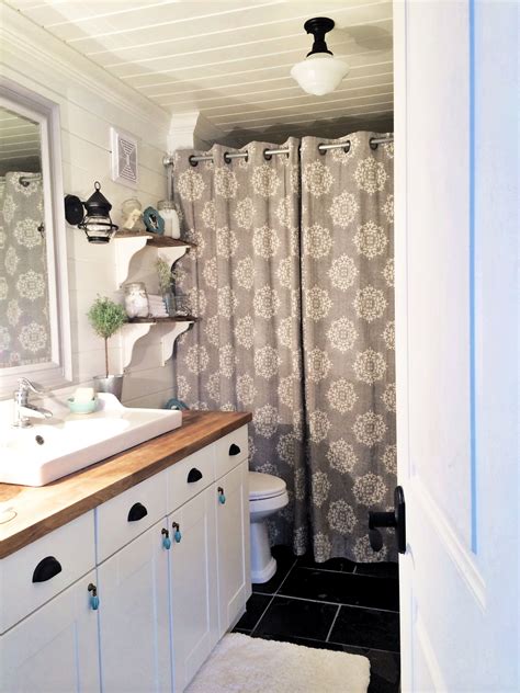 Janet and larry korff took out the bulky bathroom door and replaced it with a stylish curtain. Pin on bathroom.