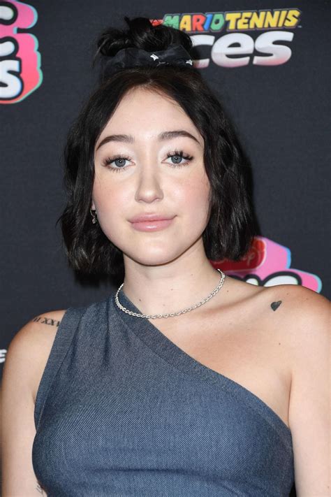 The noahcyrus community on reddit. Noah Cyrus - 2018 Radio Disney Music Awards in LA