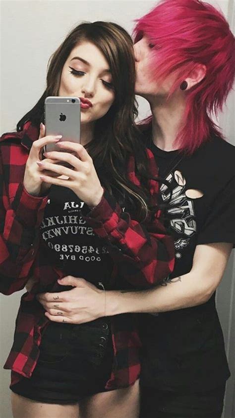 Johnnie And Alex Emo Couples Cute Emo Couples Emo Scene Hair
