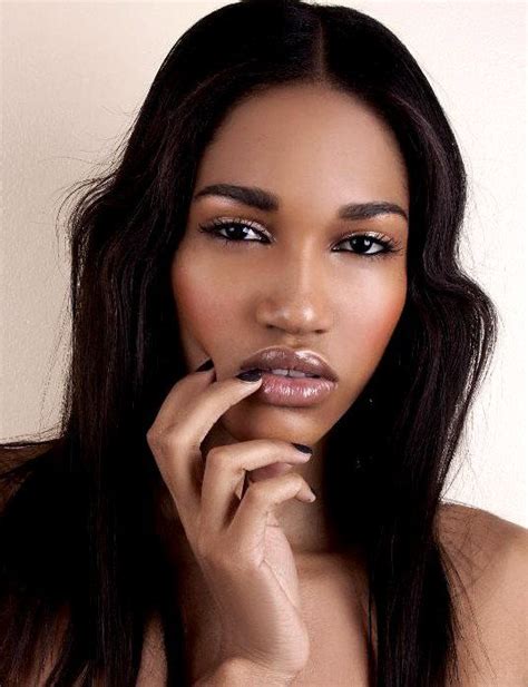 Beautiful Natural Makeup On Gorgeous Black Model Women