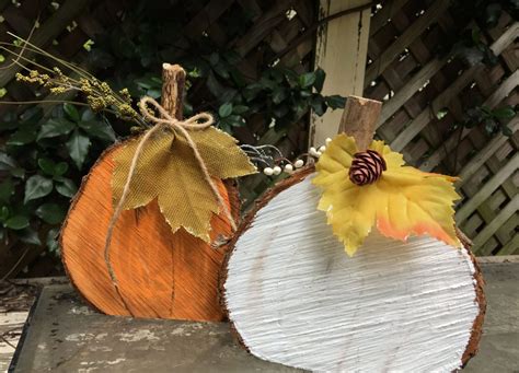 The Project Lady Diy Halloween Craft Wood Slice Pumpkins