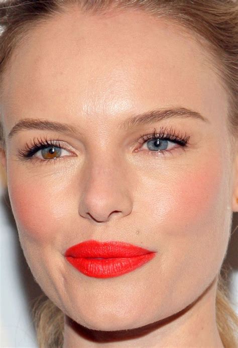 50 Holiday Party Makeup Ideas To Steal From The Red Carpet Bridal