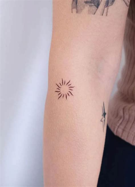 Details More Than 78 Minimalist Sun Tattoo Super Hot In Cdgdbentre