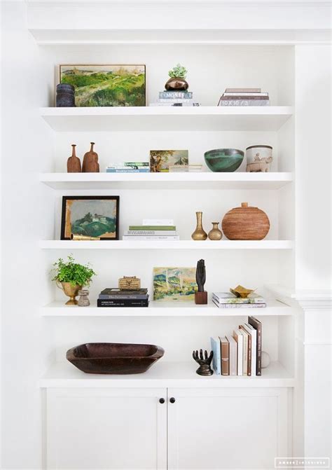Bookshelf Styling Tips Ideas And Inspiration 35 Decoratoo Styling
