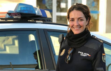 40 Años De La Mujer En La Policía Nacional La Igualdad Avanza El Cierre Digital