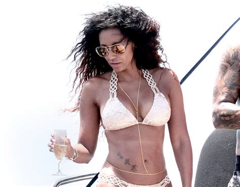 Mel B Shows Off Six Pack Abs While Vacationing In Ibiza Toofab Com
