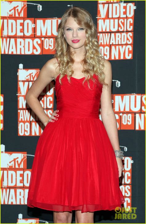Photo Taylor Swifts 10 Biggest Vmas Moments 14 Photo 3945516 Just