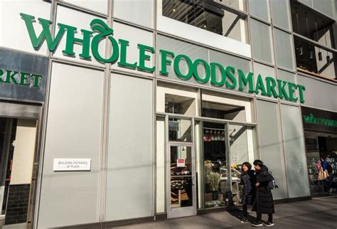 Whole foods market gift card. Some Whole Foods customers are getting a $50 Amazon credit after buying a turkey that didn't ...
