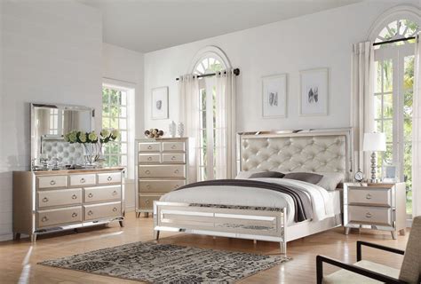 Browse our great prices & discounts on the best mirrored bedroom collections. Voeville Platinum 4 Pcs Queen Bedroom Sets | Furniture ...