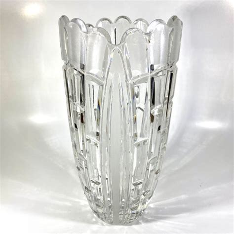 1980s American Brilliant Cut Crystal Ruffled Edge Etched Large Glass Vase Chairish