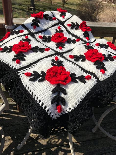 Christmas Rose Afghan Throw With Black Trim Floral Crocheted Etsy