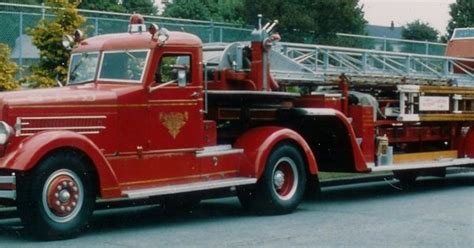 1950 Seagrave Tiller 72 Ladder Truck Vintage Fire Engines