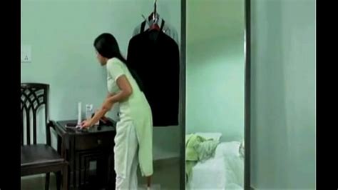 Poorna Hot Scenes In Avunu Kannada Movie