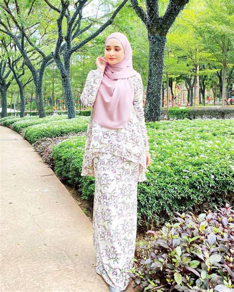 baju kurung bella ammara women s fashion muslimah fashion baju kurung and sets on carousell