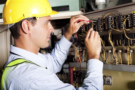 Qualities A Commercial Electrician Should Have