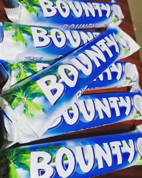 Bounty Chocolate Bar History Flavors And Marketing Snack History