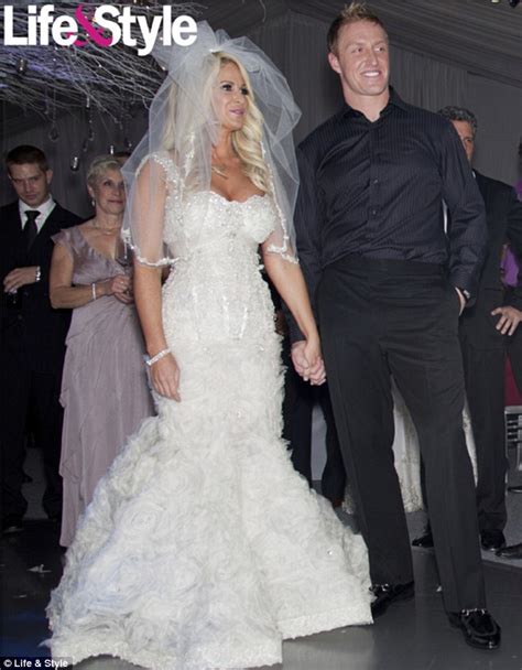 Kim Zolciak Wears Three Wedding Outfits At 1 Million Nuptials Daily