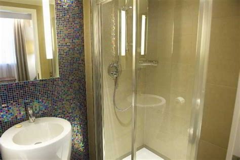 Located on rt 140 between gettysburg, pa and baltimore, md. Days Inn Westminster Hotel, London, United Kingdom - overview