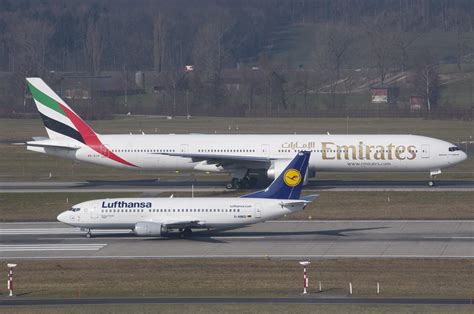 Size Difference Between The Boeing 777 And 737 Raviation