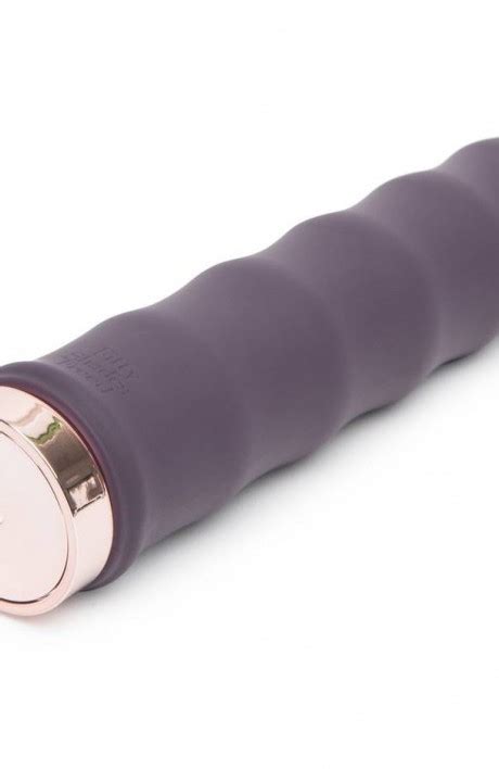 50 Shades Freed Deep Inside Rechargeable Classic Wave Vibrator • Sassystar