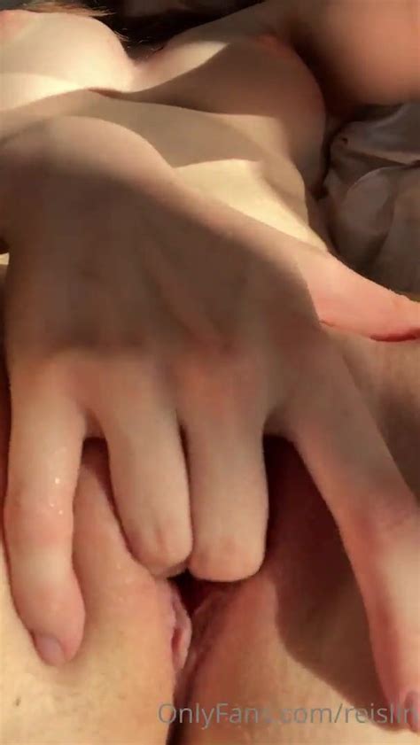 Reislin Nude Onlyfans Closeup Fingering Pussy Porn Video