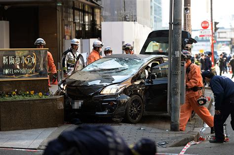 大阪・車暴走：死亡の運転者は会社経営の51歳 毎日新聞