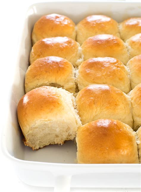 The Best Dinner Rolls Recipe Soft And Buttery Chef Savvy