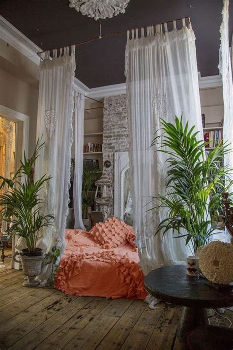 What Is Bohemian Bedroom And How To Design It Talkdecor Decoração Apartamento Pequeno
