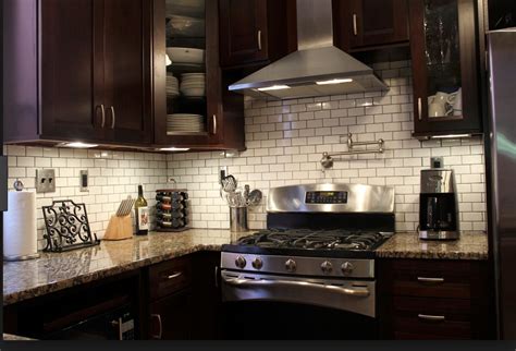 Shop our mahogany kitchen cabinets selection from the world's finest dealers on 1stdibs. white tile backsplash, mahogany cabinets, brown granite ...