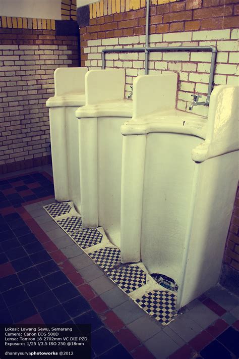 Kami tidak tahu mau dijadikan apa bangunan megah ini, ujar soeranto, 50 tahun, salah seorang penghuni gedung lawang sewu kepada meteor. dhannysurya PHOTOBLOG: LAWANG SEWU, SERIBU PINTU DENGAN ...