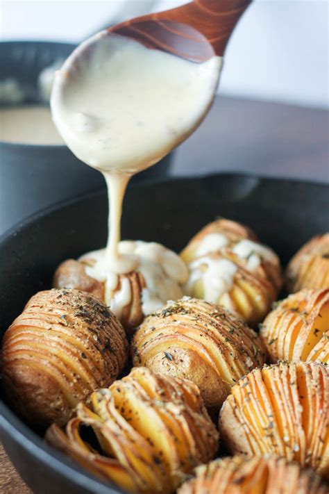 A romantic meal that won't derail your diet is totally possible—just take a look through these delicious fish, chicken, steak, and vegetarian dinners. Hasselback Potatoes with Roasted Garlic and Smoked Gouda ...