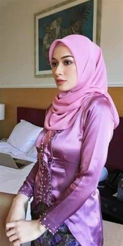 Pin Oleh Subaikah Di การบันทึกอย่างรวดเร็ว Gaya Hijab Pakaian Seksi Wanita Berlekuk