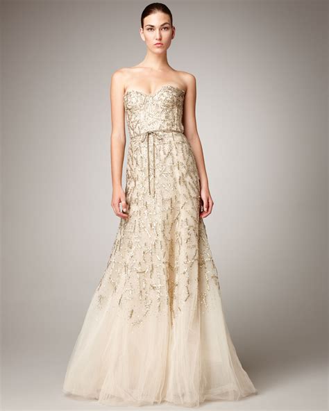 Monique Lhuillier Strapless Tulle Chantilly Lace Gown In