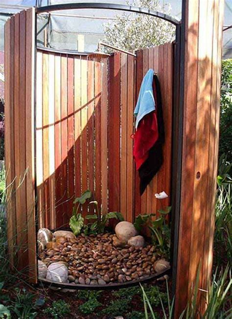 30 Cool Outdoor Showers To Spice Up Your Backyard Woohome Outdoor