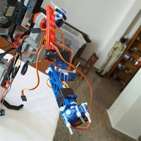 Mini Me The Mini Humanoid Robot Arduino Project Hub