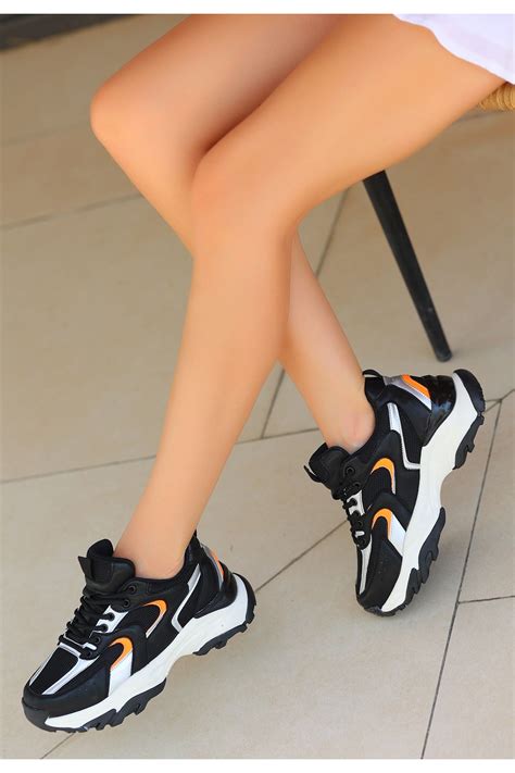 Ejda Siyah Cilt Turuncu Detaylı Spor Ayakkabı Tarz Topuklar