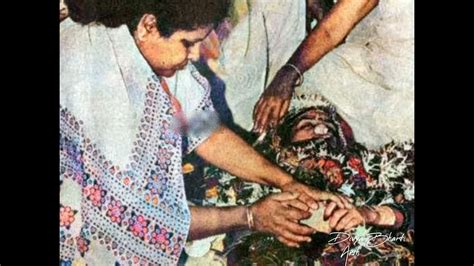 Remembering Divya Bharti 05 April 1993 💔 Youtube