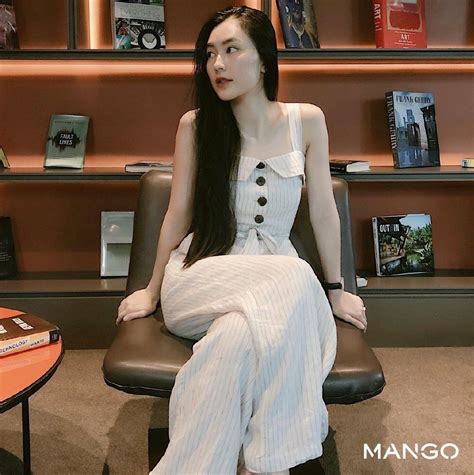 Ghim của Trương Đặng Ngọc Lý trên Jumpsuit