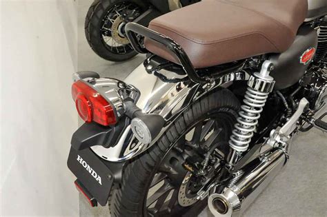 That didn't deter industrial design. Honda CB350 Debuts In Japan - To Launch As GB350 (Exported ...